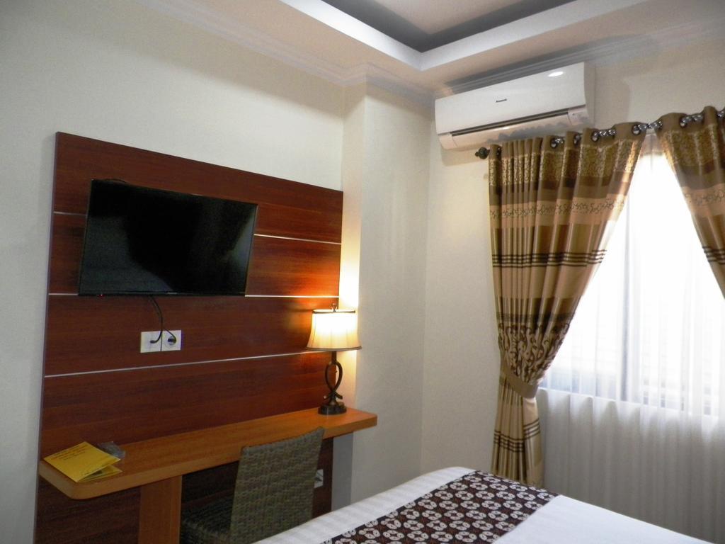 Maranatha Grand Hotel Yogyakarta Esterno foto