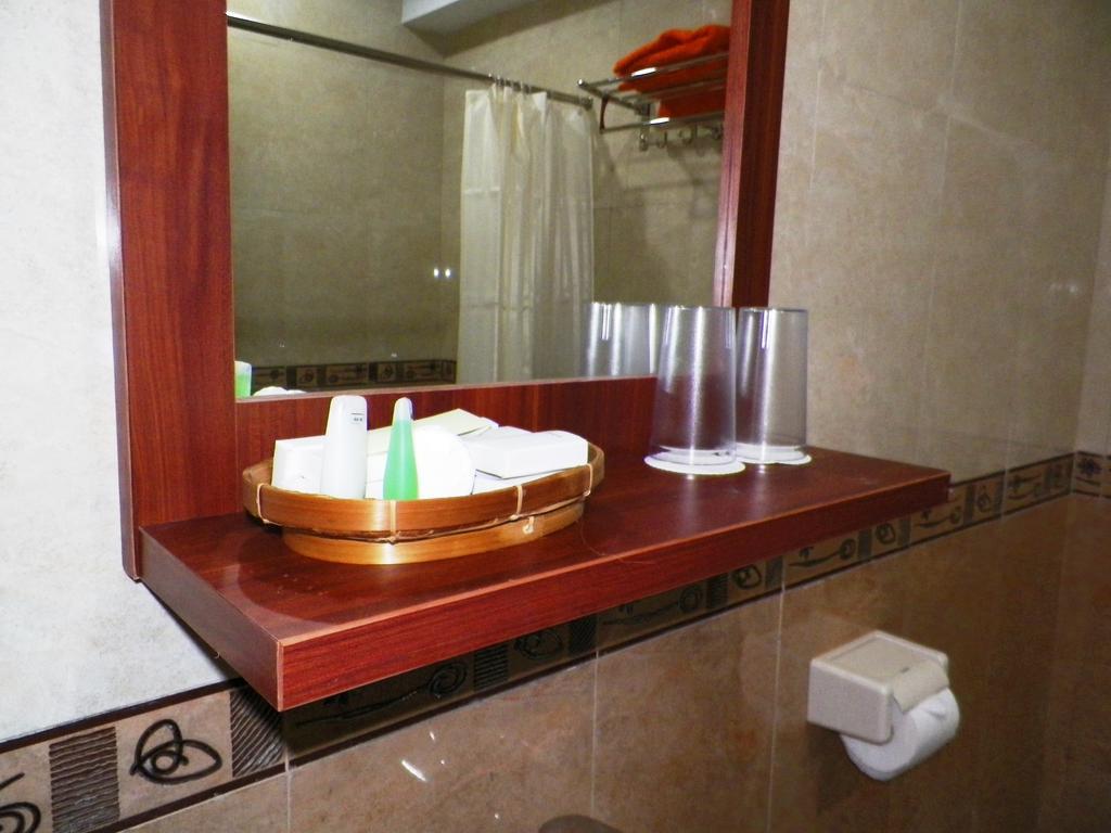 Maranatha Grand Hotel Yogyakarta Camera foto