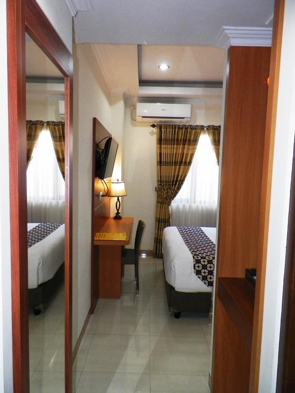 Maranatha Grand Hotel Yogyakarta Esterno foto